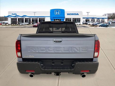 New 2026 Honda Ridgeline Black Edition image 4
