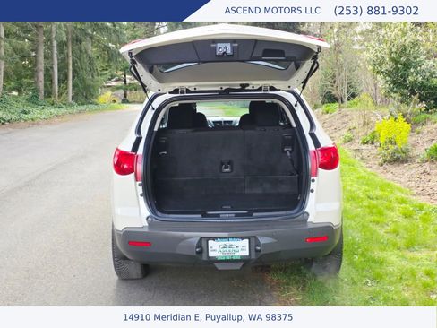 Used 2012 Chevrolet Traverse LT w/ All-Star Edition image 19