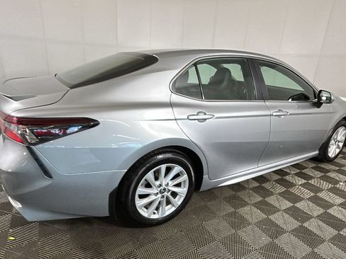 Used 2024 Toyota Camry SE FWD image 2