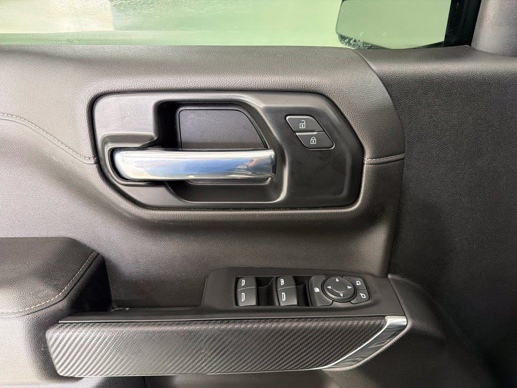 Used 2022 Chevrolet Silverado 1500 RST AWD/4WD image 21