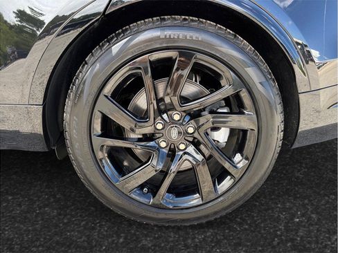 Used 2021 Land Rover Discovery HSE R-Dynamic AWD/4WD image 16