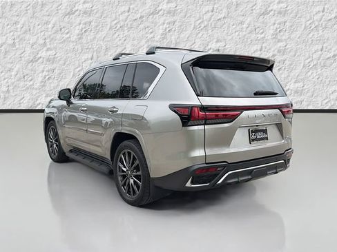 Used 2023 Lexus LX 600 F Sport w/ Accessory Package (A2) AWD/4WD image 5