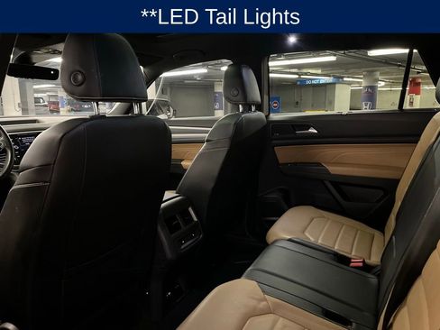 Certified 2022 Volkswagen Atlas Cross Sport SEL Premium R-Line w/ Cross Sport MDO Package AWD/4WD image 24