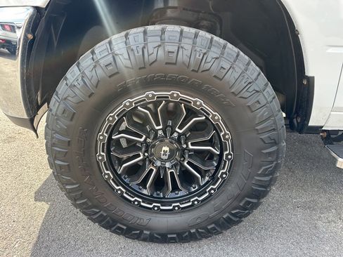 Used 2017 RAM 2500 SLT AWD/4WD image 12