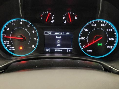 Used 2020 Chevrolet Equinox LS w/ LPO, Cargo Package FWD image 23