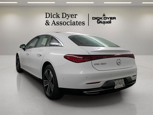 Used 2022 Mercedes-Benz EQS 450+ Sedan image 4