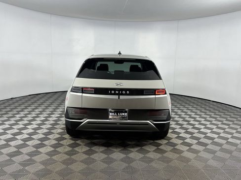 Used 2024 Hyundai Ioniq 5 SE image 8