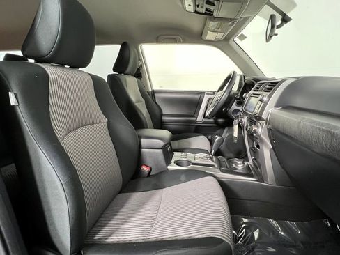 Used 2014 Toyota 4Runner SR5 image 16