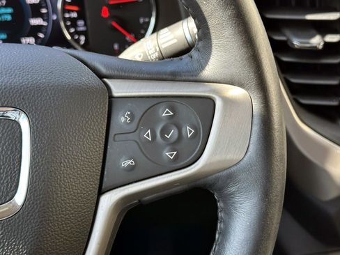 Used 2017 GMC Acadia Denali w/ Technology Package image 23