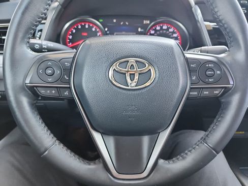 Used 2021 Toyota Camry XSE FWD image 19