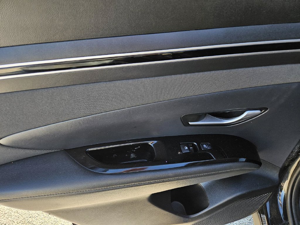 Used 2022 Hyundai Tucson Limited FWD image 13
