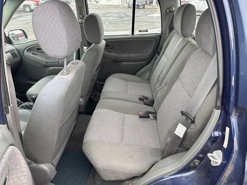 Used 2000 Chevrolet Tracker Base w/ Preferred Equipment Group 2 image 11