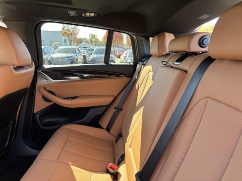 Certified 2025 BMW X4 xDrive30i image 32