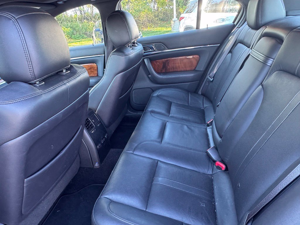 Used 2013 Lincoln MKS AWD image 12