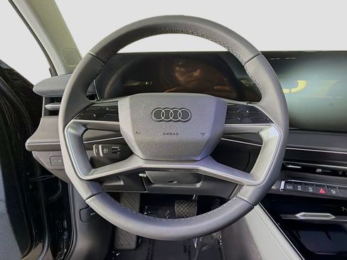New 2026 Audi Q3 quattro 2.0T AWD/4WD image 11
