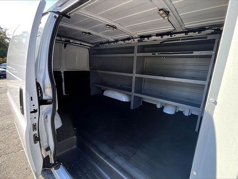 Certified 2022 Chevrolet Express 2500 w/ Driver Convenience Package image 20