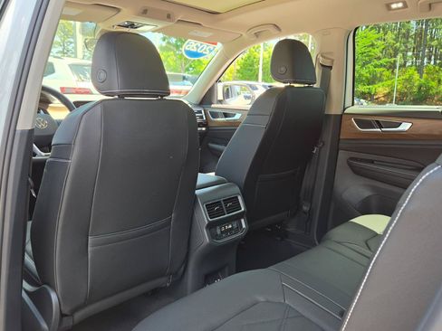 Used 2026 Volkswagen Atlas SE AWD/4WD image 42