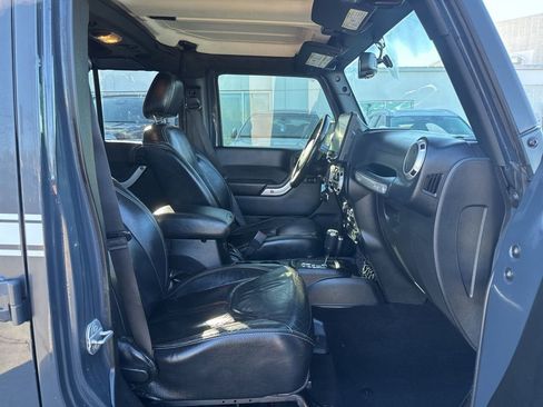 Used 2017 Jeep Wrangler Unlimited Sahara w/ Quick Order Package 24E Chief image 16