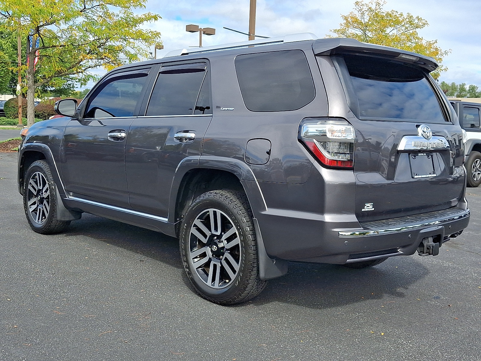 Used 2018 Toyota 4Runner Limited AWD/4WD image 6