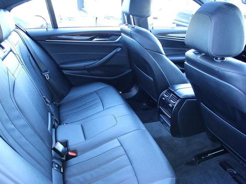 Used 2022 BMW 530i w/ Convenience Package image 20