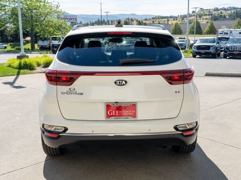 Used 2020 Kia Sportage EX w/ Option Group 15 AWD/4WD image 6