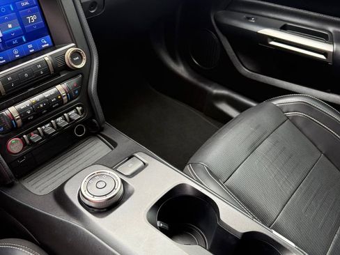 Used 2021 Ford Mustang Shelby GT500 w/ Technology Package image 25