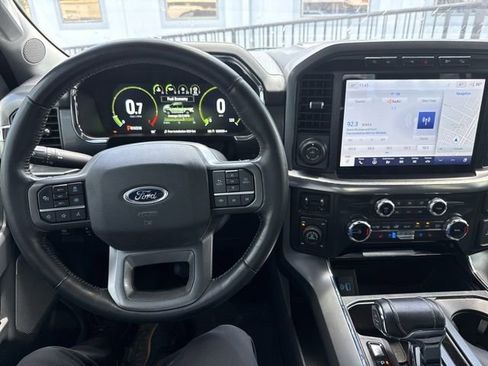 Used 2022 Ford F150 Lariat AWD/4WD image 10