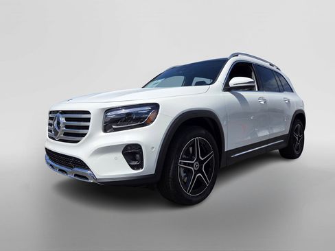 New 2026 Mercedes-Benz GLB 250 image 8