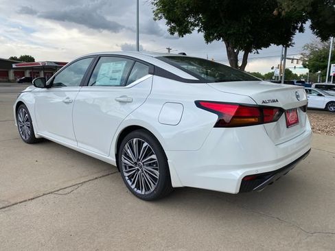 New 2026 Nissan Altima 2.5 SV w/ SV Premium Package FWD image 3
