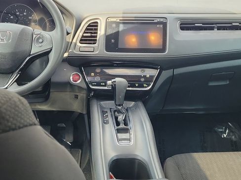 Used 2018 Honda HR-V EX image 15