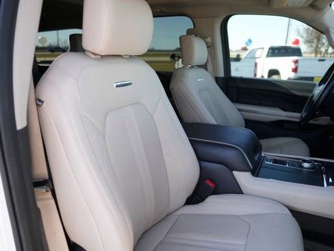 Certified 2024 Ford Expedition Max Platinum image 22