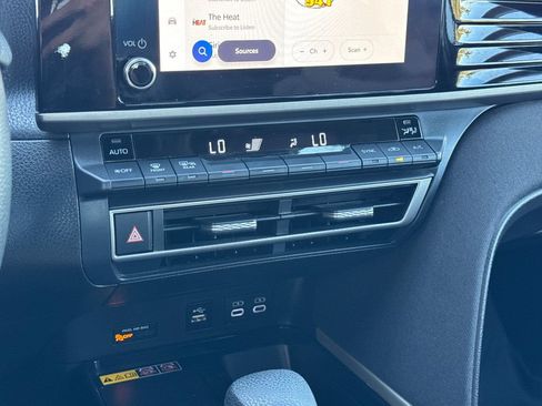Used 2025 Toyota Camry LE FWD image 21
