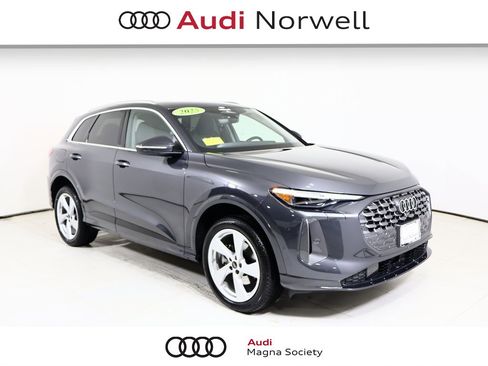 Used 2025 Audi Q5 Premium Plus w/ Premium Plus image 1