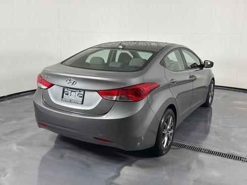 Used 2013 Hyundai Elantra GLS w/ Preferred Pkg FWD image 5