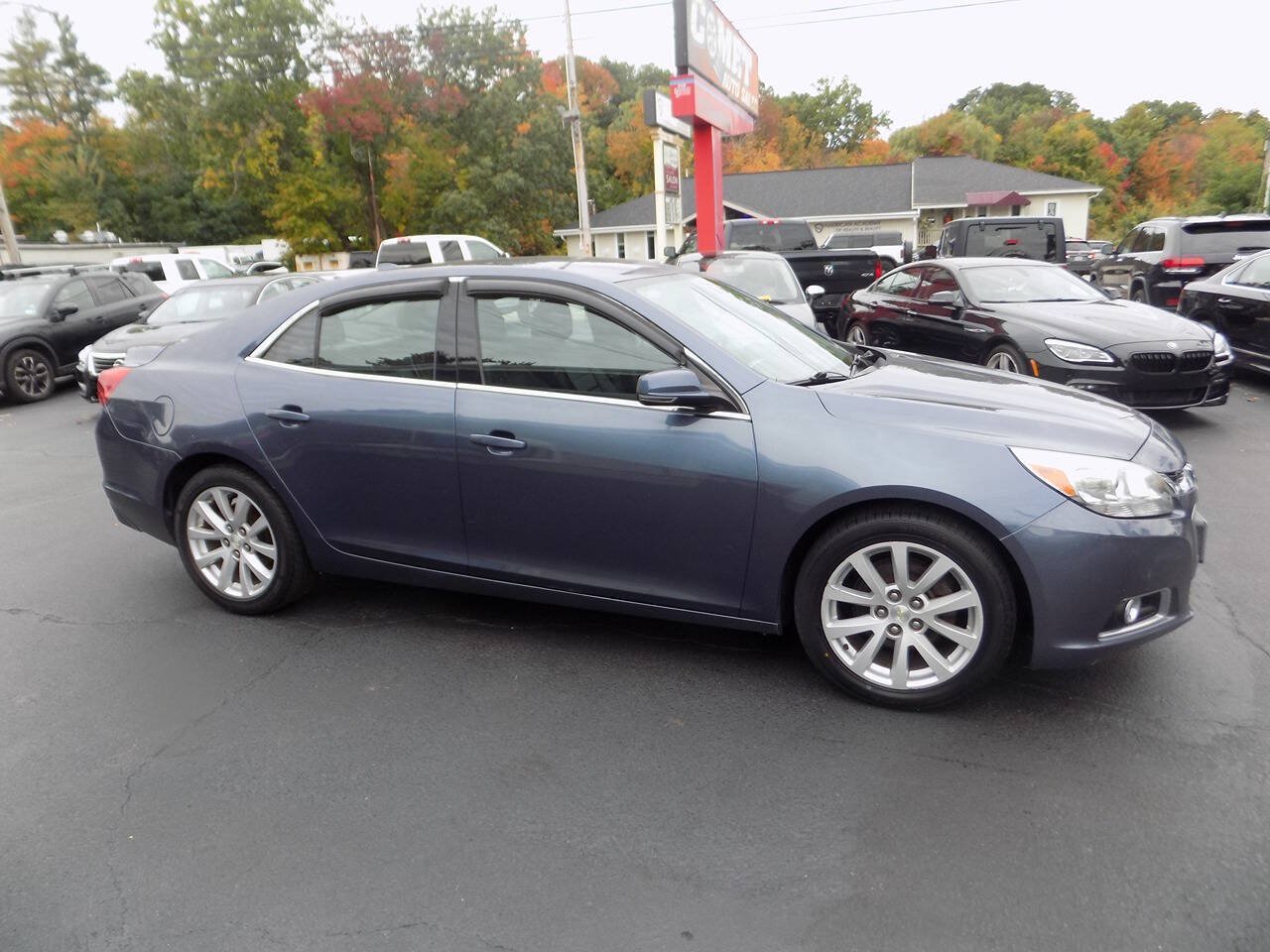 Used 2014 Chevrolet Malibu LT FWD image 2