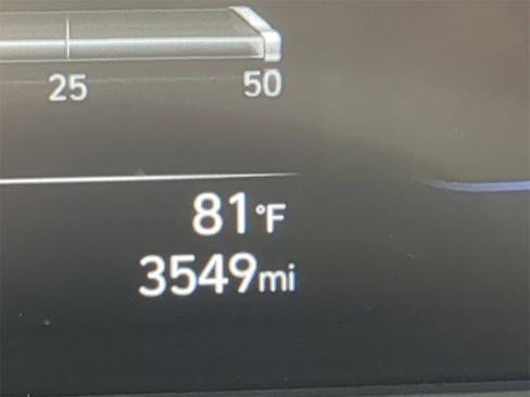 New 2025 Hyundai Venue SEL image 37