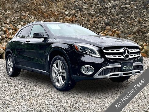 Used 2020 Mercedes-Benz GLA 250 4MATIC w/ Premium Package image 9