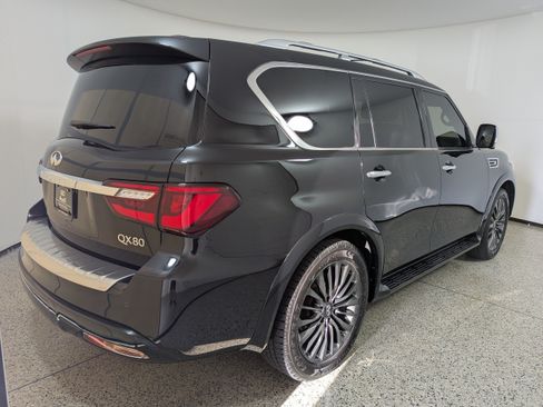 Used 2022 INFINITI QX80 Sensory w/ Cargo Package AWD/4WD image 6
