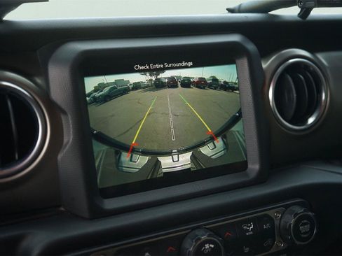 Used 2019 Jeep Wrangler Unlimited Rubicon AWD/4WD image 27