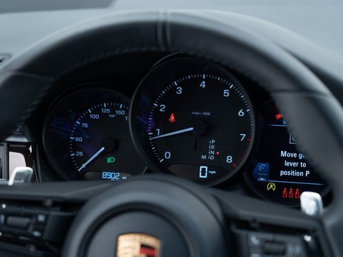 Certified 2026 Porsche Macan AWD/4WD image 30