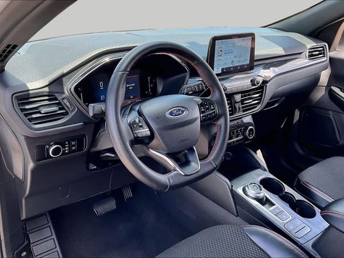 Used 2025 Ford Escape ST-Line FWD image 17