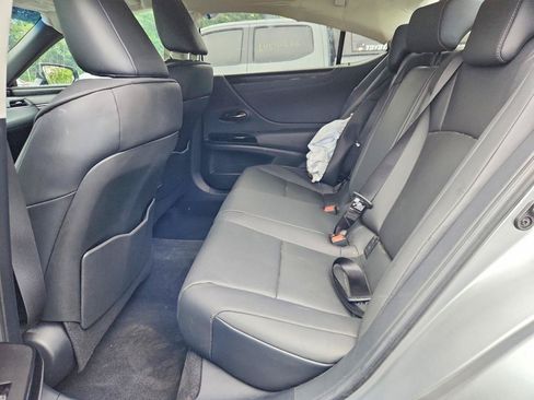 Used 2025 Lexus ES 350 w/ Accessory Package (Z1) FWD image 7