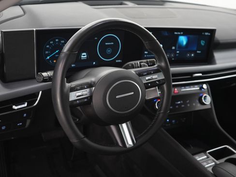 Certified 2024 Hyundai Sonata SEL w/ Convenience Package FWD image 19