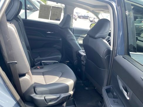 Used 2025 Toyota Grand Highlander AWD Hybrid image 18