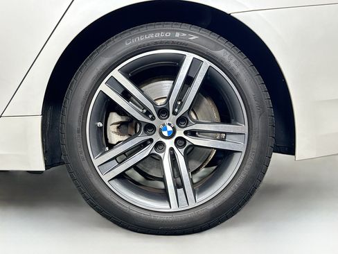 Used 2023 BMW 530i xDrive w/ Premium Package AWD/4WD image 11