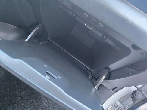 Used 2016 Nissan Versa S Plus image 39