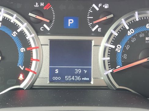 Used 2016 Toyota 4Runner Trail image 9