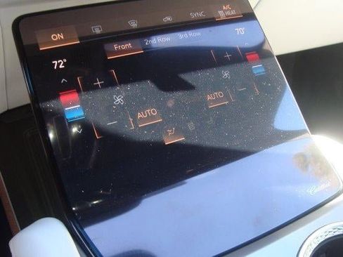 New 2026 Cadillac Vistiq Luxury image 14