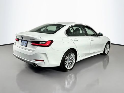 Used 2024 BMW 330i xDrive Sedan w/ Premium Package AWD/4WD image 8