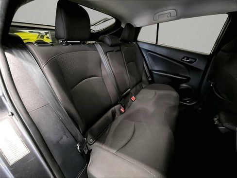 Used 2021 Toyota Prius LE FWD image 29